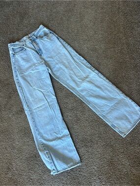 Abercrombie Curve Love Light Wash Wide Leg Jeans